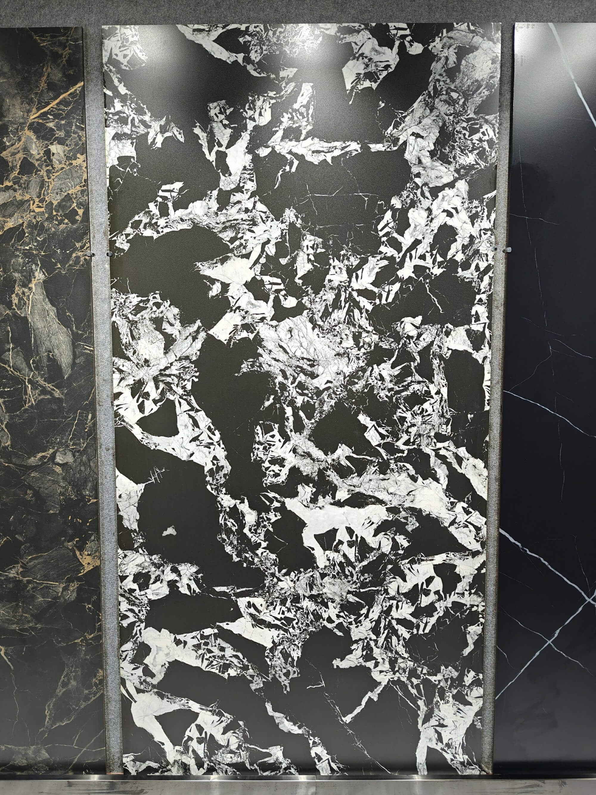 New Napoleon black 2409H7003Y image 3