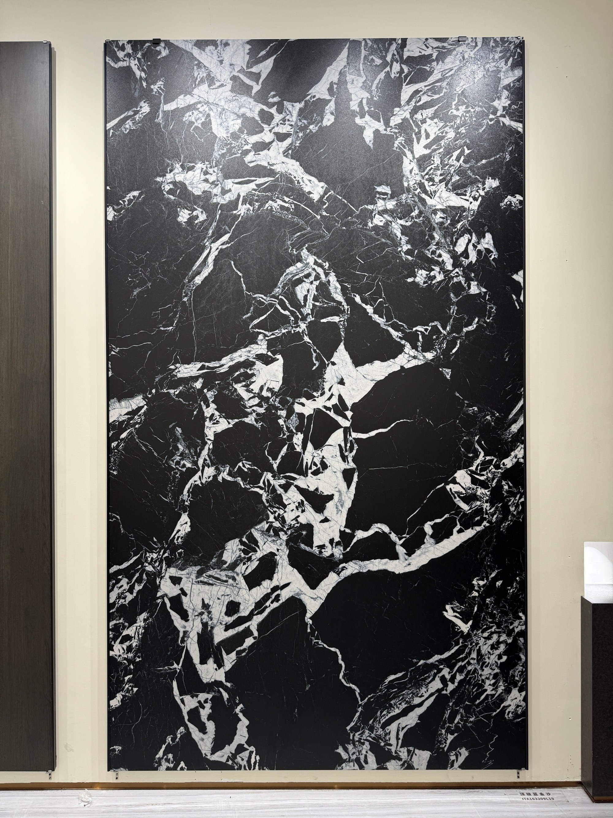 Napoleon black H18322BK020M image 3