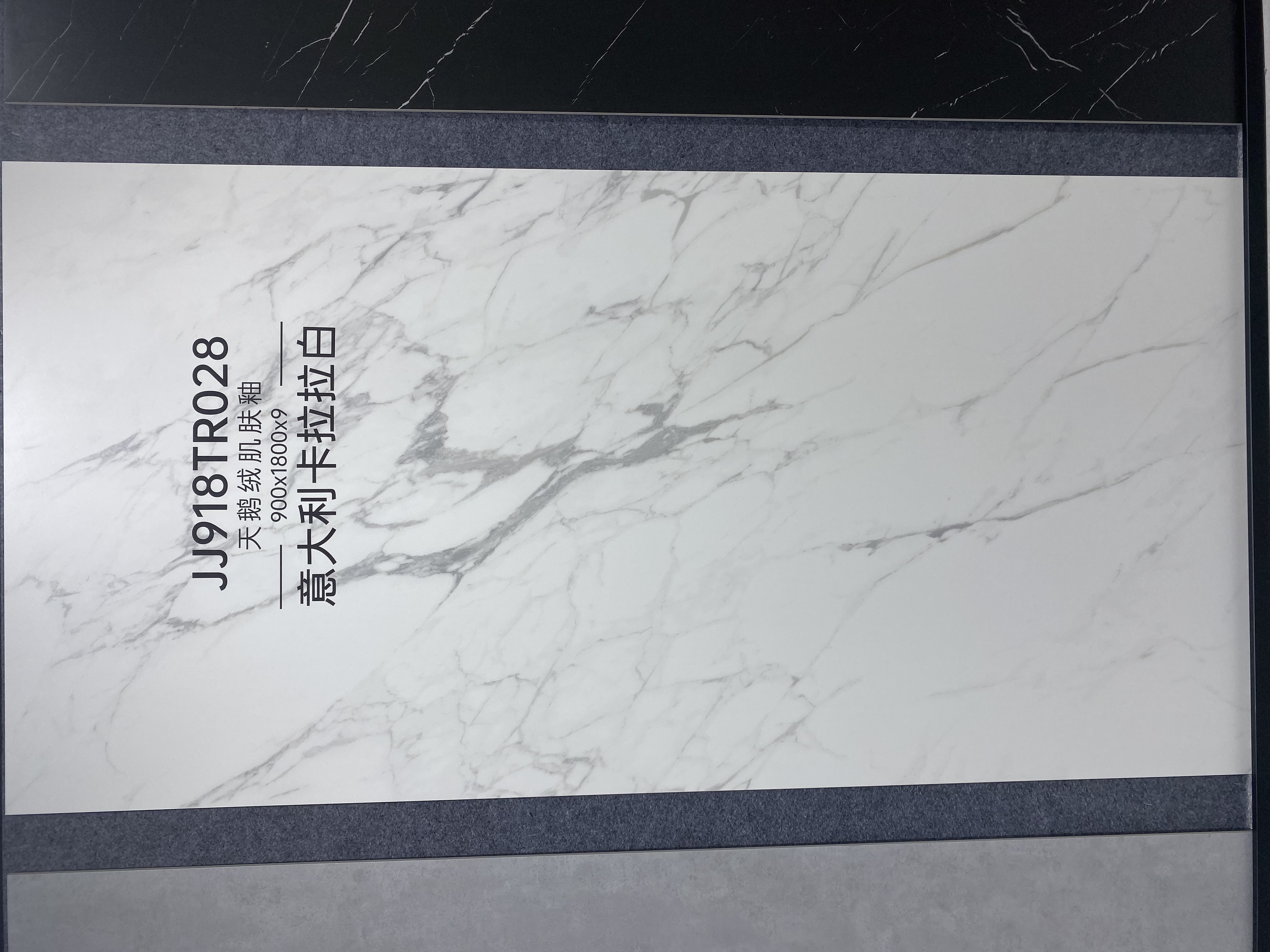 Bianco Carrara italiano JJ918TR028 image 2