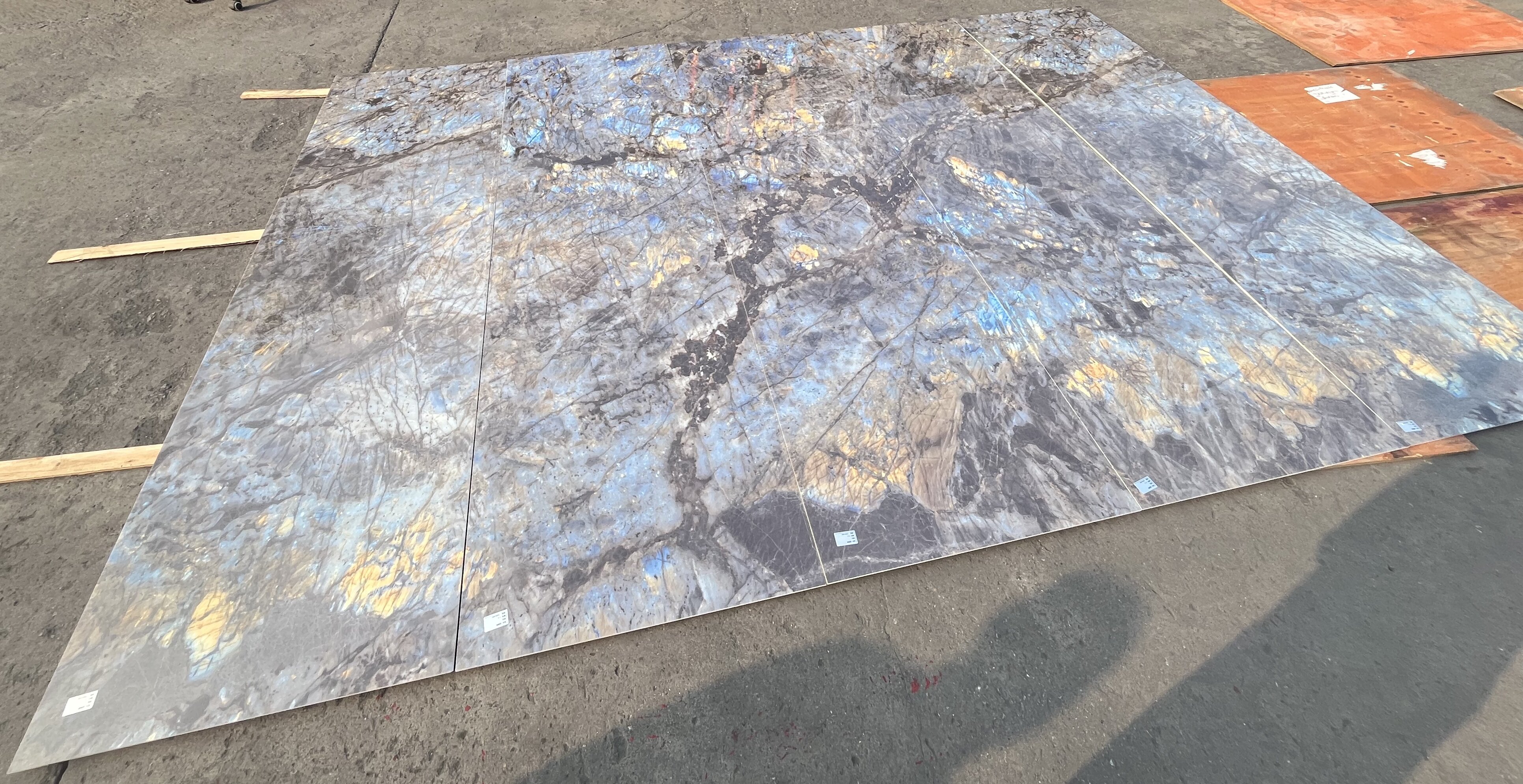 Mica blue jade QZT826613 image 4
